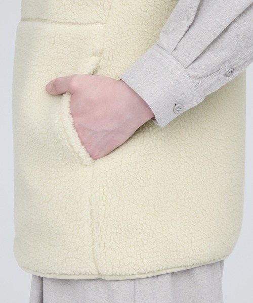 無印良品（ムジルシリョウヒン）の「ボアフリースベスト（ベスト・レディース・スモーキーグリーン系/ネイビー系/アイボリー・XL/XS/S/L/M/XXL）」の8枚目の写真