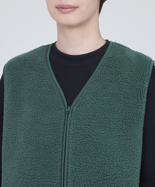 無印良品（ムジルシリョウヒン）の「ボアフリースベスト（ベスト・レディース・スモーキーグリーン系/ネイビー系/アイボリー・XL/XS/S/L/M/XXL）」の15枚目の写真