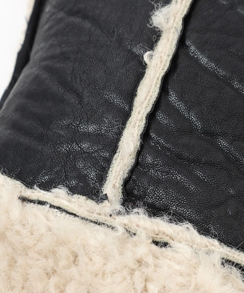 LOWRYS FARM(ローリーズファーム)の「ムートンフウミトン 980731(手袋・レディース・ブラック/ベージュ・FREE)」の4枚目の写真