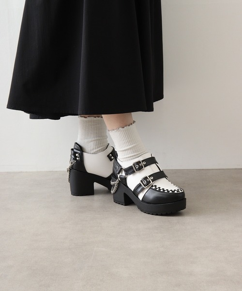 LOVEHUNTER(ラブハンター)の「LOVEHUNTER 厚底ベルテッドシューズ(ブーツ・レディース・ブラック/ブラック系その他・S/L/SS/M/LL)」の5枚目の写真