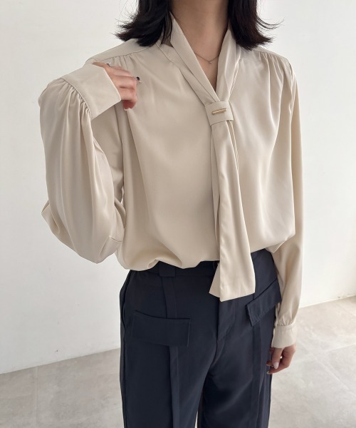 Miniministore(ミニミニストア)の「【新色追加】ボウタイ ブラウス レディース Vネック(シャツ/ブラウス・レディース・ライトベージュ/ホワイト/ブルー/ブラック/ライトイエロー・XL/M/L)」の8枚目の写真