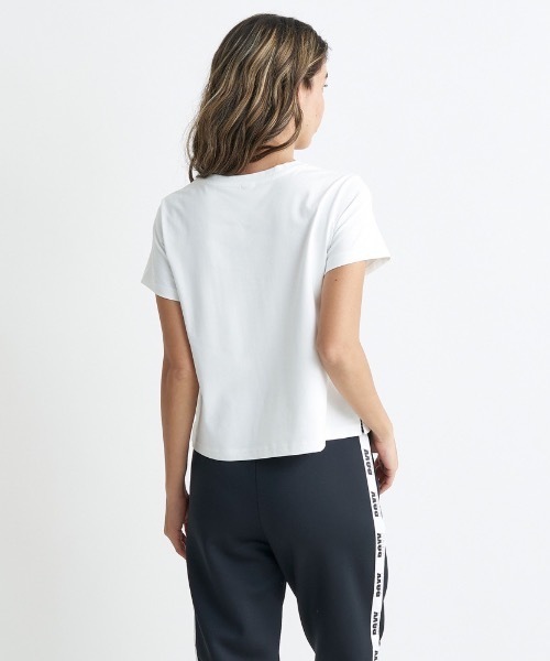 ROXY(ロキシー)の「MY WAY S/S TEE/ロキシー速乾UVカット付きフロントブランドロゴクロップド丈Tシャツ(Tシャツ/カットソー・レディース・ホワイト/ブラック・LARGE/MEDIUM/SMALL)」の4枚目の写真