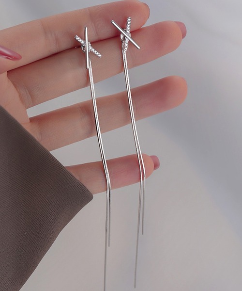 DiamondHearts(ダイヤモンドハーツ)の「両耳用 2wayロングチェーンピアス(ピアス(両耳用)・レディース・シルバー・FREE)」の6枚目の写真