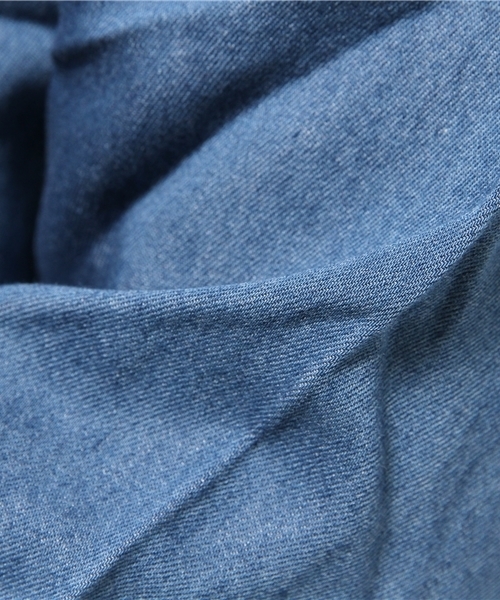 WEGO(ウィゴー)の「WEGO/レーヨンデニムロングシャツ(シャツ/ブラウス・メンズ・ライトインディゴブルー/ダークインディゴブルー・MEDIUM/LARGE)」の11枚目の写真