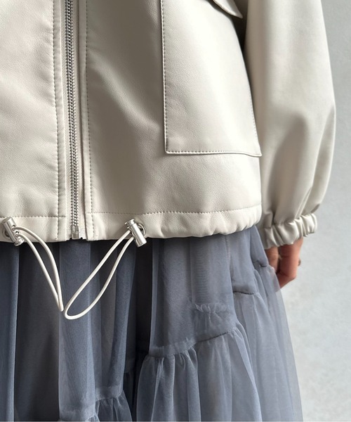 Thevon（ゼボン）の「合皮ステンカラードロストブルゾン（ブルゾン・レディース・アイボリー/ブラック・FREE）」の12枚目の写真