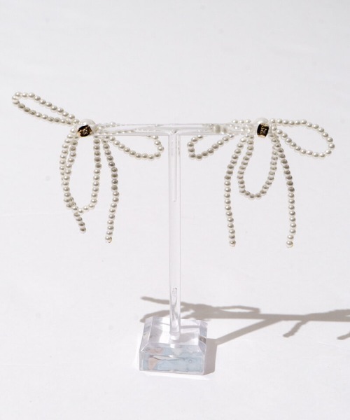 flower（フラワー）の「パーリーリボンピアス（ピアス（片耳用）・レディース・ホワイト・FREE）」の5枚目の写真