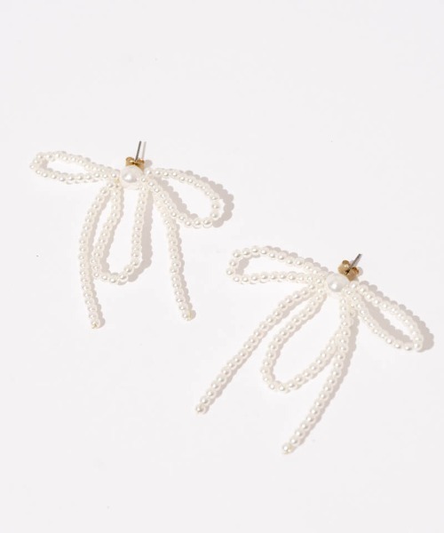 flower（フラワー）の「パーリーリボンピアス（ピアス（片耳用）・レディース・ホワイト・FREE）」の6枚目の写真