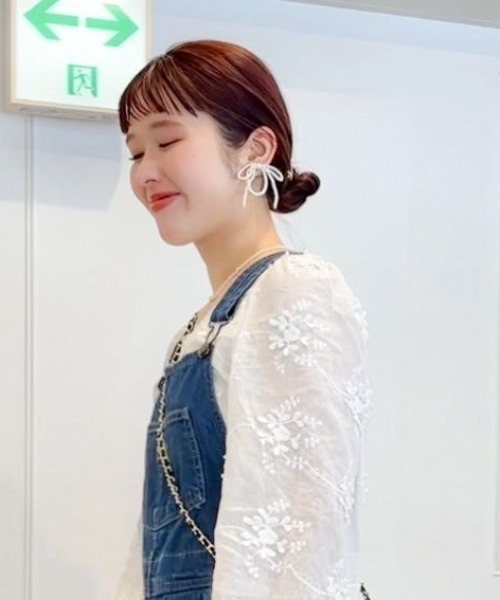 flower(フラワー)の「パーリーリボンピアス(ピアス(片耳用)・レディース・ホワイト・FREE)」の9枚目の写真