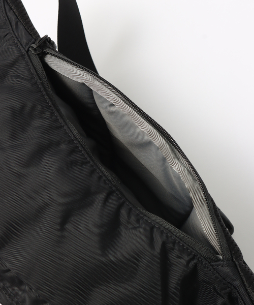 THE NORTH FACE（ザノースフェイス）の「《WEB限定》【THE NORTH FACE / ザ ノースフェイス】Sweep / スウィープ（ボディバッグ/ウエストポーチ・メンズ・ブラック・FREE）」の2枚目の写真