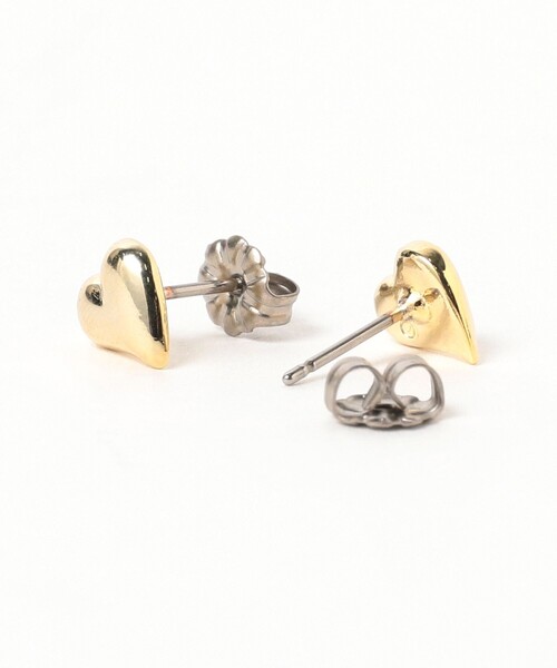 Ray BEAMS(レイビームス)の「Ray BEAMS / Whip ハート ピアス(ピアス(両耳用)・レディース・シルバー/ゴールド・ONE SIZE)」の4枚目の写真