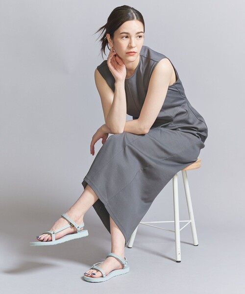 Teva(テバ)の「【国内EXCLUSIVE】<TEVA>Original Universal Slim/サンダル(サンダル・レディース・ライトブルー・7/6/5/8)」の3枚目の写真