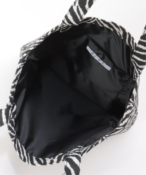 LBC（エルビーシー）の「ジャガードA4トートバッグ（トートバッグ・レディース・ライトブラウン/コーラル/ブラック・FREE）」の8枚目の写真