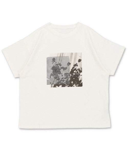 Lull（ルル）の「【Lull / ルル】箔プリントフォトTシャツ（T