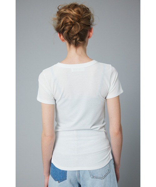 HeRIN.CYE（ヘリンドットサイ）の「Crew neck tee  クルーネックティー（Tシャツ/カットソー・レディース・パープル/ブラック/ホワイト/レッド・FREE）」の17枚目の写真