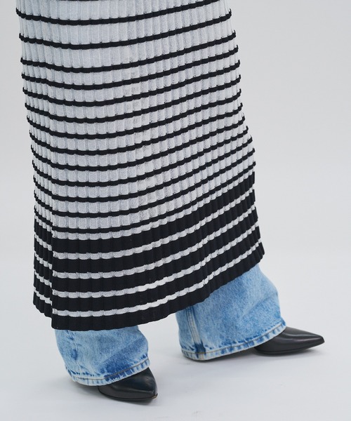oll(オール)の「Sheer boarder skirt(スカート・レディース・ホワイト/ブラック/ホワイト×ブラック・FREE)」の9枚目の写真