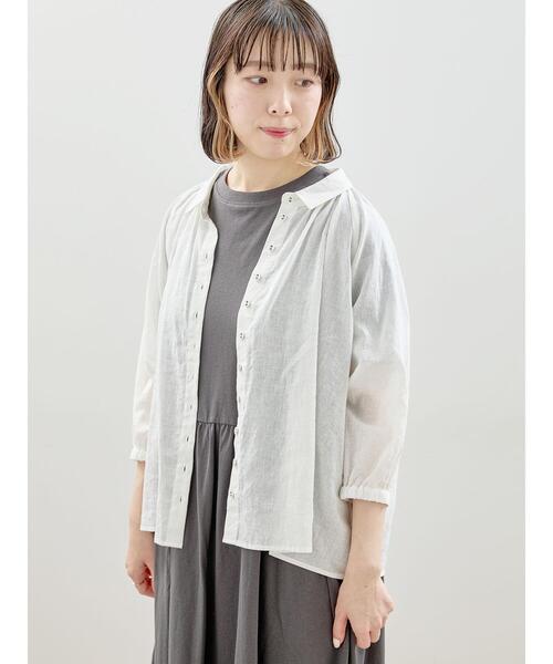 Samansa Mos2（サマンサ モスモス）の「【抗菌防臭】初夏のふんわりギャザーシャツ（シャツ/ブラウス・レディース・オフホワイト/ピンク/ブルー/ブラック・F）」の2枚目の写真