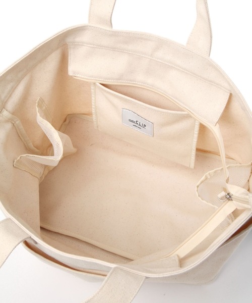 studio CLIP（スタディオクリップ）の「【玄長なおこさんコラボ】2WAY撥水BIGトートバッグ（トートバッグ・レディース・ライトグレー/ナチュラル・FREE）」の11枚目の写真