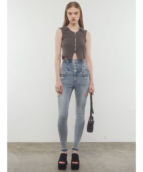 EMODA（エモダ）の「フレアヒールカバーサンダル（サンダル・レディース・キャメル/ブラック・SMALL/MEDIUM/LARGE）」の7枚目の写真