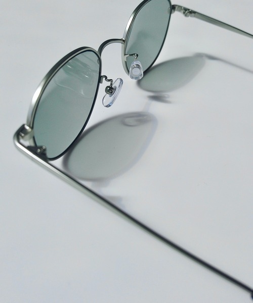 y/m by RIKA（イムバイリカ）の「Shades r02（サングラス・レディース・ブラック/グリーン・FREE）」の5枚目の写真