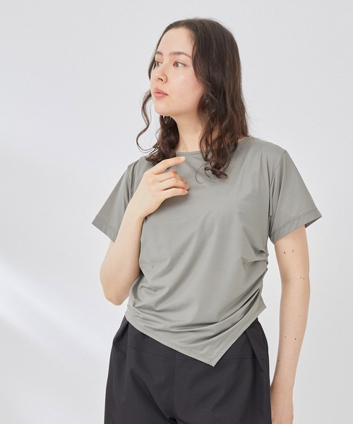 NERGY（ナージー）の「【水陸両用＆ UV】Aqua jersey ドレープTシャツ（Tシャツ/カットソー・レディース・ブラック/カーキ・FREE）」の18枚目の写真