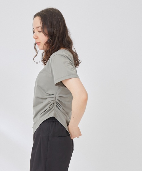 NERGY（ナージー）の「【水陸両用＆ UV】Aqua jersey ドレープTシャツ（Tシャツ/カットソー・レディース・ブラック/カーキ・FREE）」の20枚目の写真