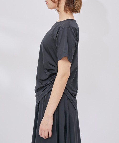 NERGY（ナージー）の「【水陸両用＆ UV】Aqua jersey ドレープTシャツ（Tシャツ/カットソー・レディース・ブラック/カーキ・FREE）」の14枚目の写真