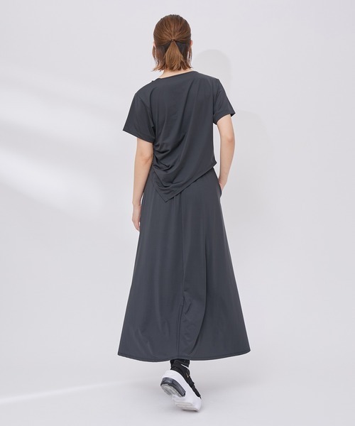 NERGY（ナージー）の「【水陸両用＆ UV】Aqua jersey ドレープTシャツ（Tシャツ/カットソー・レディース・ブラック/カーキ・FREE）」の10枚目の写真