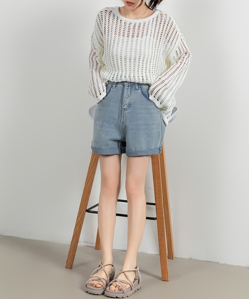 DAY CLOSET(デイ クローゼット)の「レディース ウォッシュダメージ加工台形ショートデニムパンツ(デニムパンツ・レディース・ライトブルー・L/M/S/XL)」の10枚目の写真