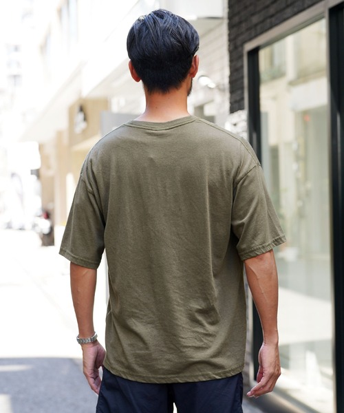 jiggys shop（ジギーズショップ）の「スノーウォッシュ加工ワイドポケット付きオーバーサイズクルーネック半袖Tシャツカットソー（Tシャツ/カットソー・メンズ・ベージュ/ブラック/カーキ・MEDIUM/LARGE/X-LARGE）」の6枚目の写真