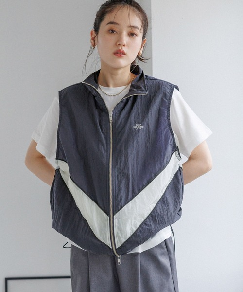 RAGEBLUE（レイジブルー）の「切替シアーナイロンベスト（ベスト・レディース・ピンク/グレー/ネイビー・FREE）」の3枚目の写真