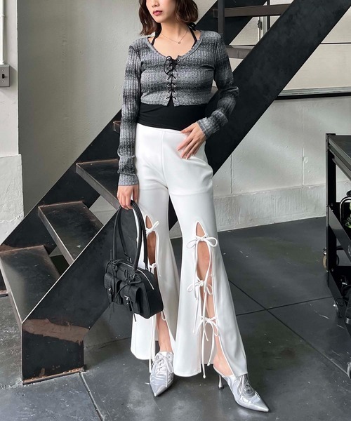 SPIRALGIRL(スパイラルガール)の「レースアップホルターネックアンサンブル(アンサンブル・レディース・ブラック系/ピンク系・FREE)」の9枚目の写真