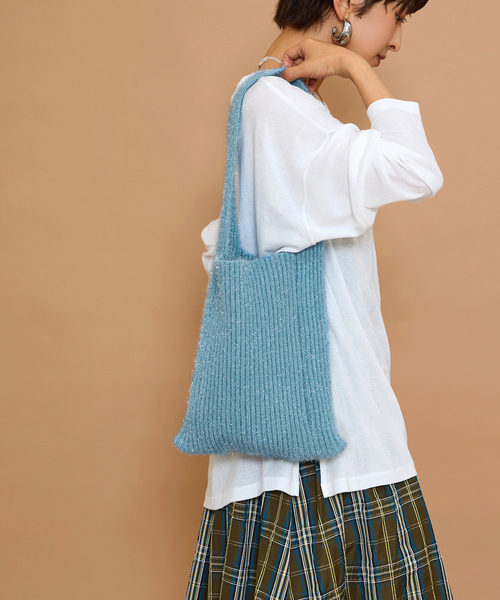 JOURNAL STANDARD relume（ジャーナルスタンダード　レリューム）の「RELUME kirakira Knit BAG（クラッチバッグ・レディース・ブラウン/サックスブルー/チャコールグレー・FREE）」の11枚目の写真