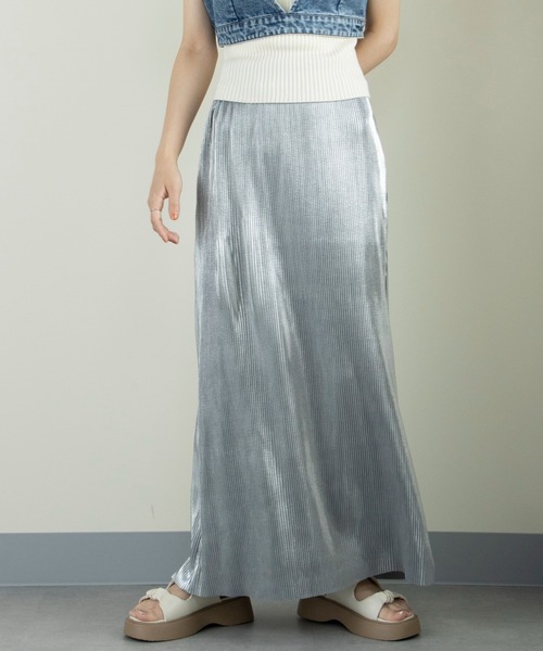MAISON BREEZE（メゾンブリーズ）の「【MAISON BREEZE】メタリックプリーツSK 223-844-6027 DTK（スカート・レディース・ゴールド/ブラック/シルバー・FREE）」の3枚目の写真
