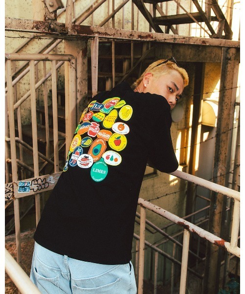 HUF（ハフ）の「FRUITSTAND TEE  / HUF ハフ 半袖 プリント Tシャツ（Tシャツ/カットソー・メンズ・ブラック/サックスブルー/ホワイト・SMALL/MEDIUM/LARGE/X-LARGE/XX-LARGE）」の5枚目の写真