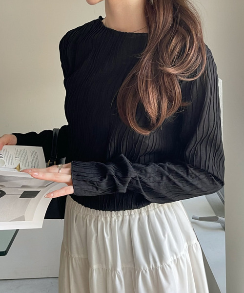 Ada.（エイダ）の「ウェーブ プリーツ ボートネック トップス（Tシャツ/カットソー・レディース・ブラウン/アイボリー/ブラック/ボルドー・FREE）」の6枚目の写真