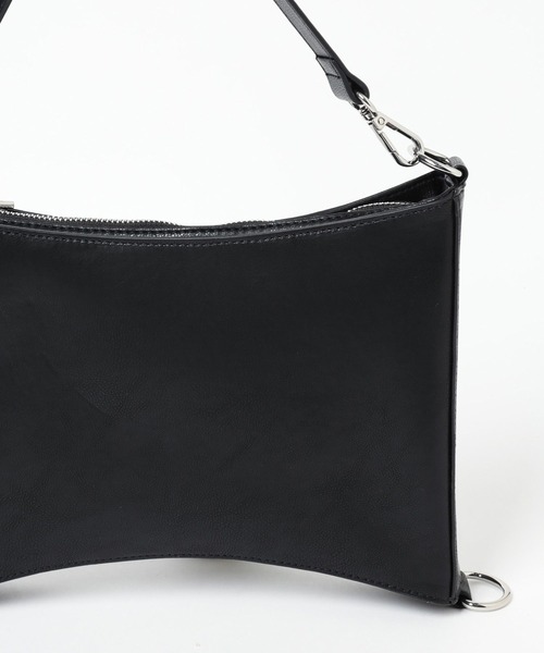 HARE（ハレ）の「ZIP2WAYショルダーBAG(HARE)（ショルダーバッグ・メンズ・ブラック/ブラック系その他・FREE）」の8枚目の写真