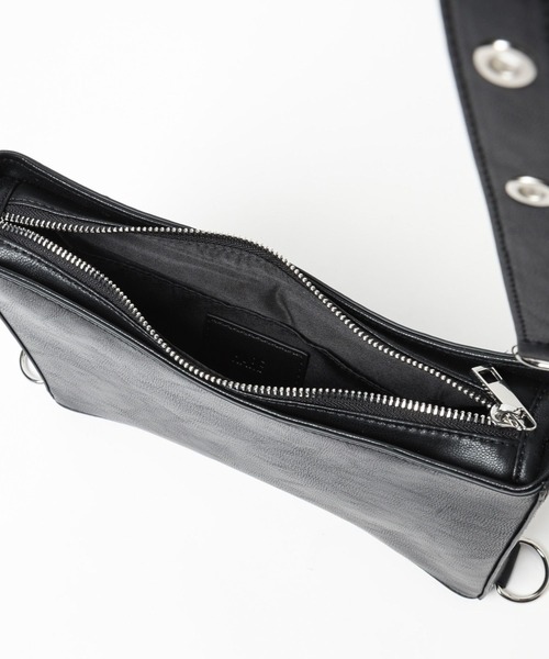 HARE（ハレ）の「ZIP2WAYショルダーBAG(HARE)（ショルダーバッグ・メンズ・ブラック/ブラック系その他・FREE）」の21枚目の写真