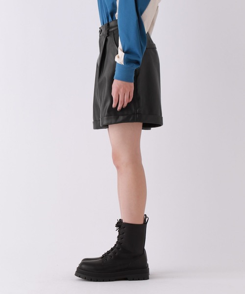 repipi armario（レピピ アルマリオ）の「フェイクレザーショートパンツ（その他パンツ・キッズ・ブラック/ブラウン・SMALL/MEDIUM/LARGE）」の9枚目の写真