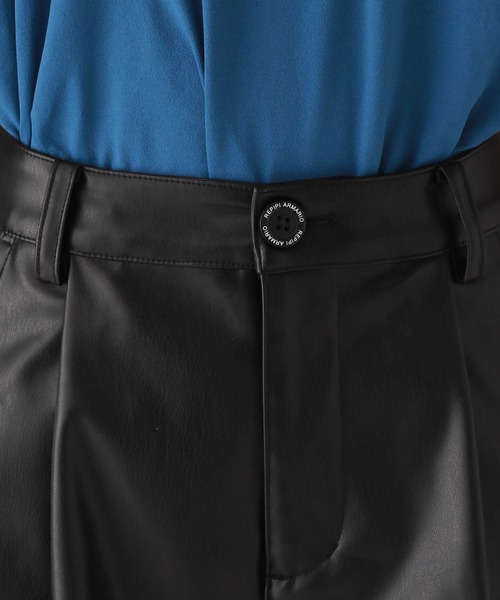 repipi armario（レピピ アルマリオ）の「フェイクレザーショートパンツ（その他パンツ・キッズ・ブラック/ブラウン・SMALL/MEDIUM/LARGE）」の11枚目の写真