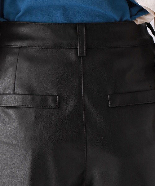 repipi armario（レピピ アルマリオ）の「フェイクレザーショートパンツ（その他パンツ・キッズ・ブラック/ブラウン・SMALL/MEDIUM/LARGE）」の15枚目の写真