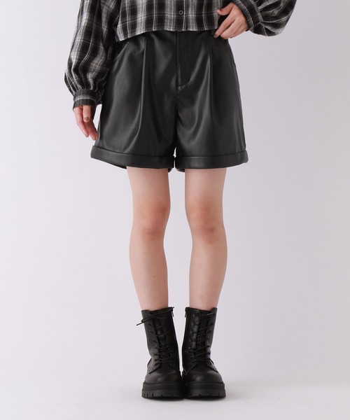 セール】フェイクレザーショートパンツ（その他パンツ）｜repipi
