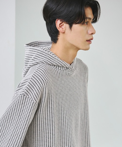 ESSENTIALS WARDROBE(エッセンシャルワードローブ)の「リブ配色コットンワッフルニットプルパーカー(パーカー・メンズ・ブラック/ホワイト・L/XL/S/M)」の13枚目の写真