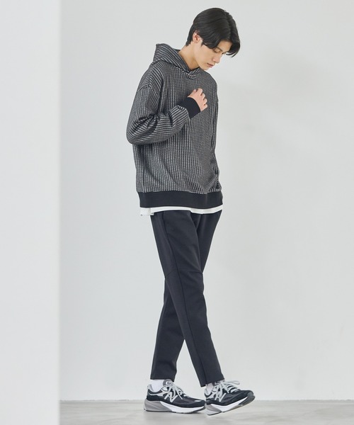 ESSENTIALS WARDROBE(エッセンシャルワードローブ)の「リブ配色コットンワッフルニットプルパーカー(パーカー・メンズ・ブラック/ホワイト・L/XL/S/M)」の19枚目の写真