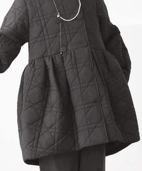 ミックスステッチ・ボリュームペプラム 中綿コート ｜ アウター 体型