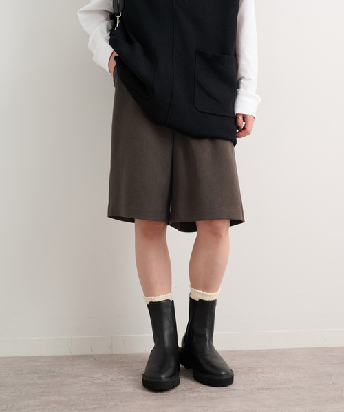 JOURNAL STANDARD relume（ジャーナルスタンダード　レリューム）の「《追加》ウォッシャブルウーリッシュツイルハーフパンツ（その他パンツ・レディース・ブラック/チャコールグレー・FREE）」の2枚目の写真