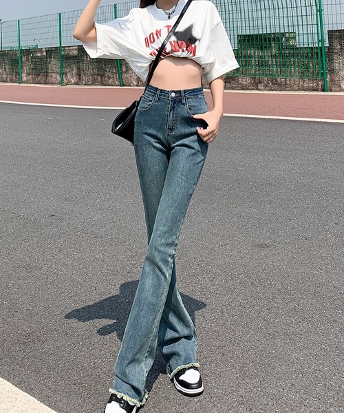 aimoha(アイモハ)の「【Aimoha】スリムフィットフレアパンツ(デニムパンツ・レディース・グレー/ブルー/ブラック・SMALL/MEDIUM/LARGE)」の11枚目の写真
