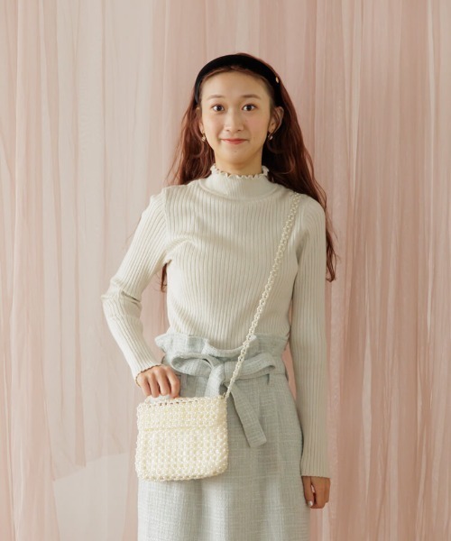 CHANEL カチューシャ　入手困難　ベロア CHANEL カチューシャ ノベルティ ブラック ベロア - メルカリ