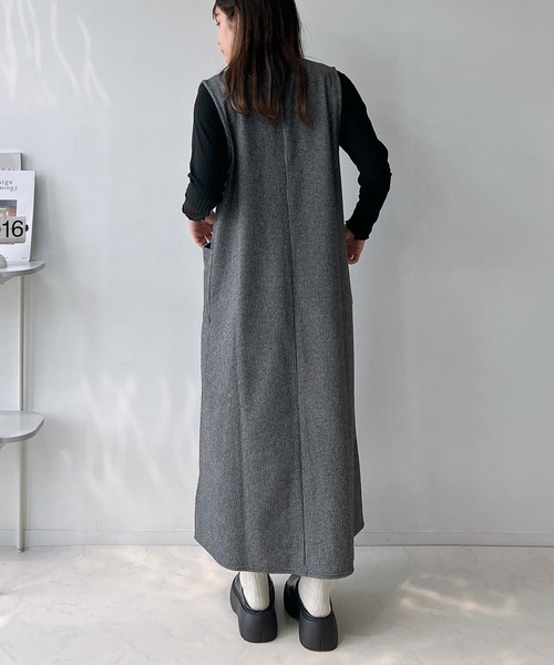 AS KNOW AS plus（アズノゥアズプラス）の「◇Vネックジャンスカとハイネックリブプルオーバー 2点セットアイテム（ジャンパースカート・レディース・ブラック/ブラック系その他/ベージュ系その他/ブラック系その他2・FREE）」の15枚目の写真