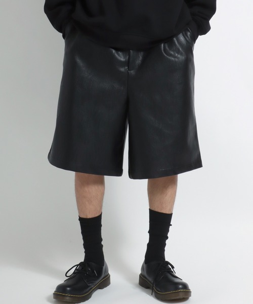 Salong hameu（サロン ハミュー）の「ワイドシルエット フェイクレザーハーフパンツ メンズ レディース/合皮/PU（その他パンツ・メンズ・ブラック・M/L）」の10枚目の写真
