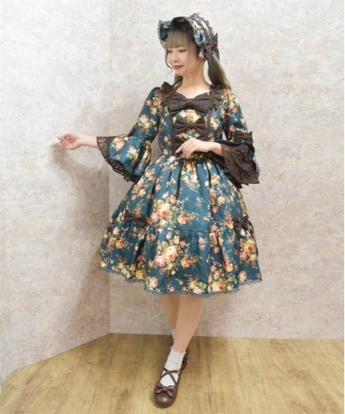 axes femme kawaii(アクシーズファムカワイイ)の「アンティークローズ柄ワンピ(ワンピース・レディース・ワイン/キナリ/グリーン・MEDIUM)」の3枚目の写真